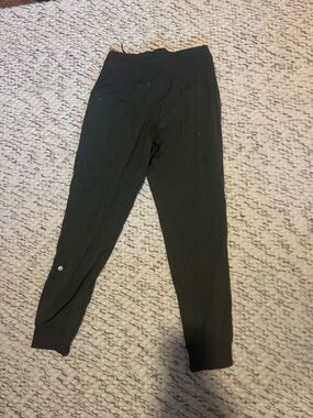 lululemon size 6 studio joggers